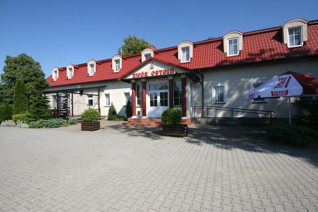 Hotel Dwor Ostoia Rymanów Esterno foto
